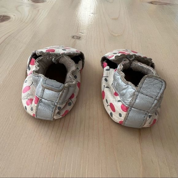 Baby Girl 0-6 Month  Robeez Leather Moccasin Shoes - Picture 5 of 9